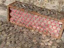 Load image into Gallery viewer, VINTAGE RED &amp; WHITE BANK ROLL WITH A SILVER DIME SHOWING
